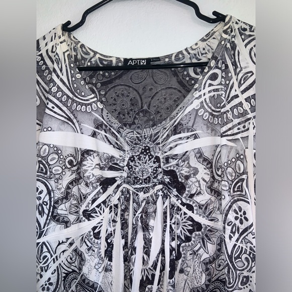 Y2K Black & White Dress - Picture 2 of 9